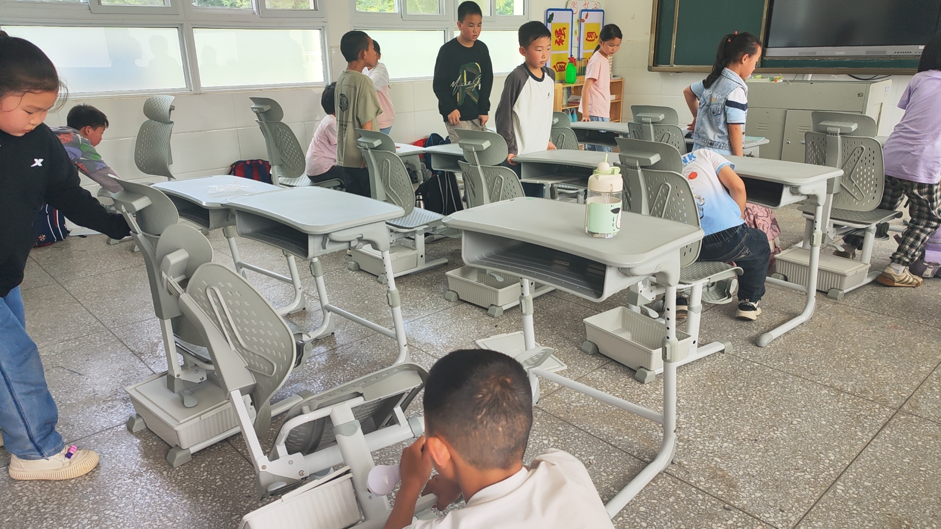 博恩教育进驻湖北省恩施市芭蕉白果树小学(图2) aa60c426caab4c1ccec0524db7ec7f7.jpg